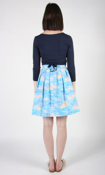RN1519 - M - Crescentchest Top - Navy