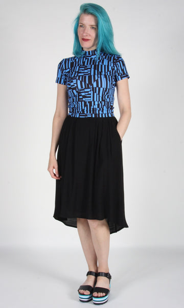 RN1469 - L - Shama Top - Violet/Black Shards