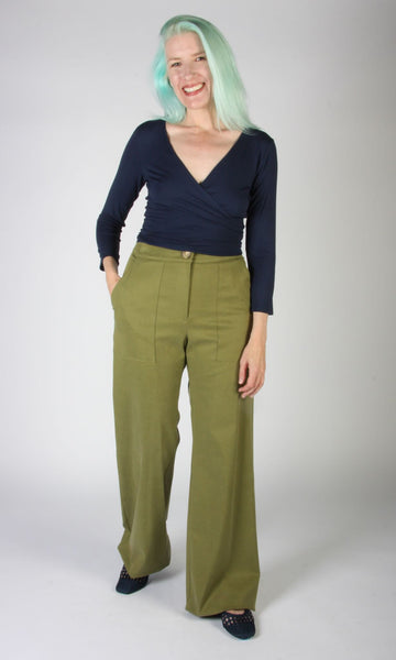 Crescentchest Top - Navy