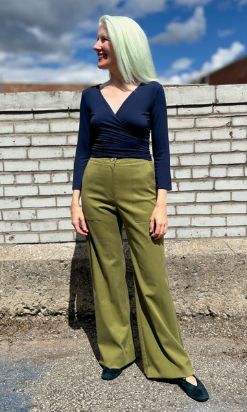 Crescentchest Top - Navy