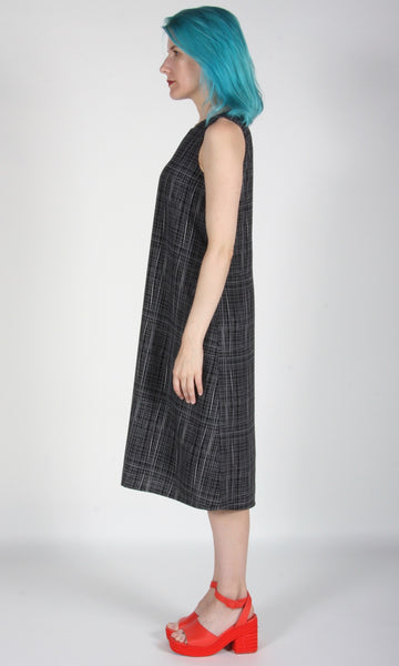 RN981 - 2 - Blossomcrown Dress - Black Crosshatch