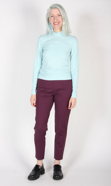 RN967 - S - Bluethroat Top - Seafoam