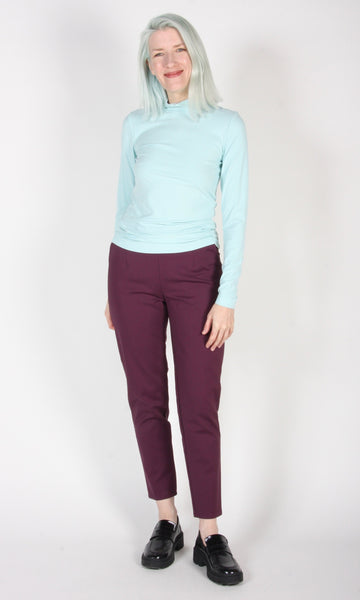 RN967 - S - Bluethroat Top - Seafoam