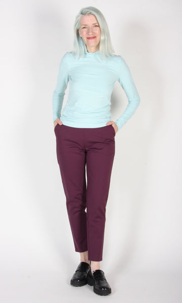 RN967 - S - Bluethroat Top - Seafoam