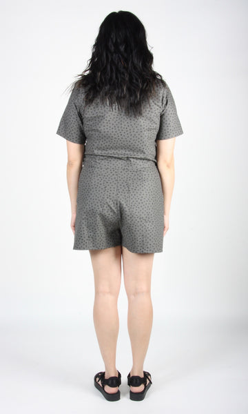 RN1470 - 6 - Umbrellabird Shorts - Grey Hatch