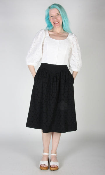Esmerillon Top - White