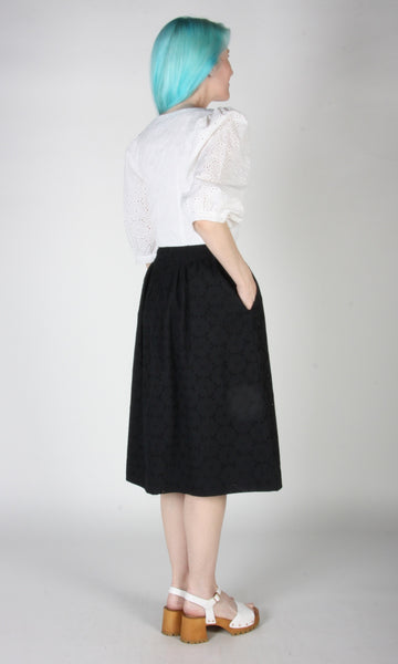 Esmerillon Top - White