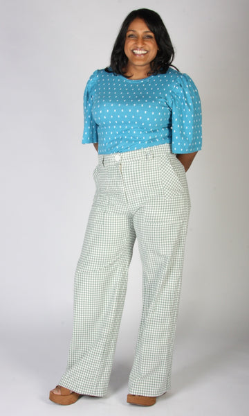 SS686 - L - Peahen Top -  Blue Flowers