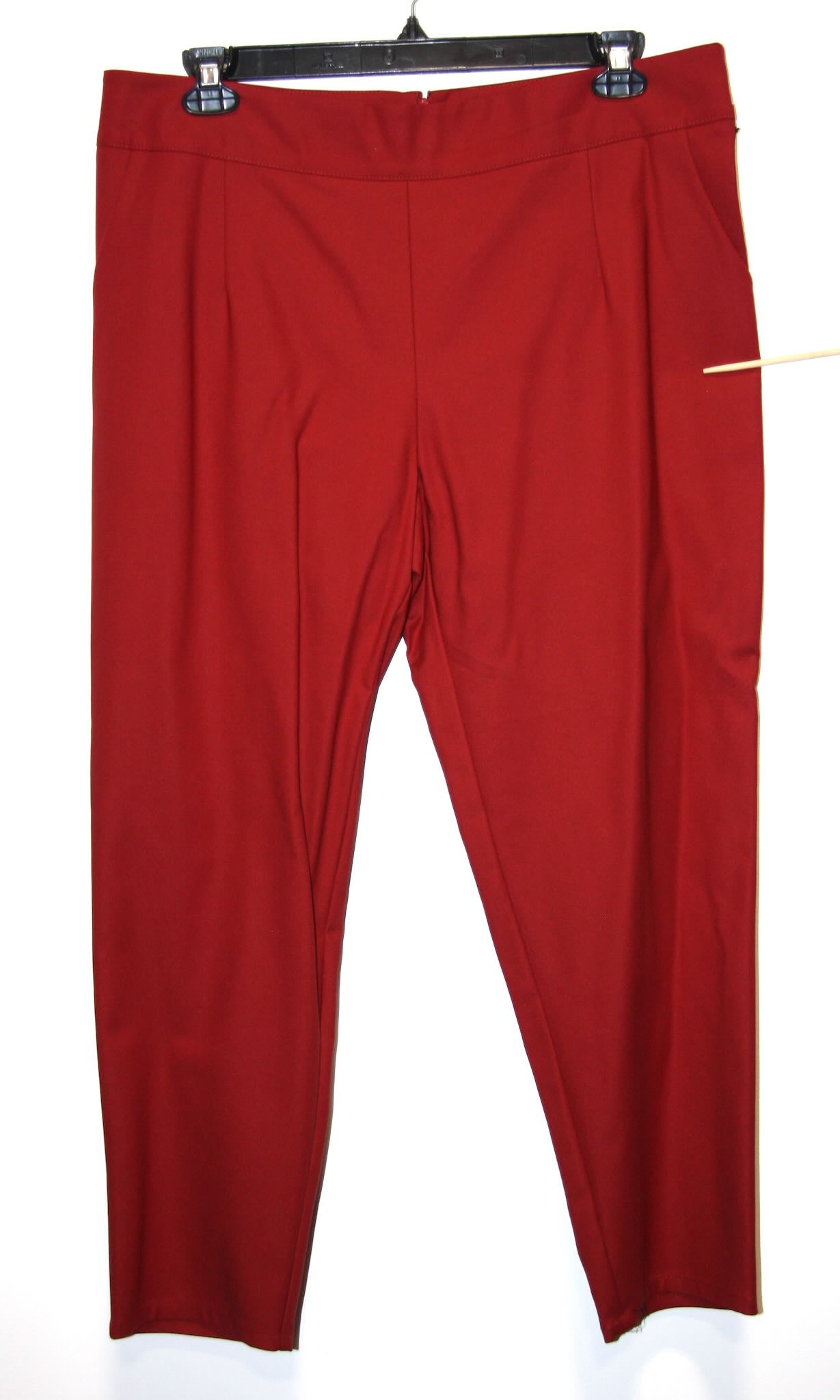 SS722 - 18 - Tern Pant - Red Currant