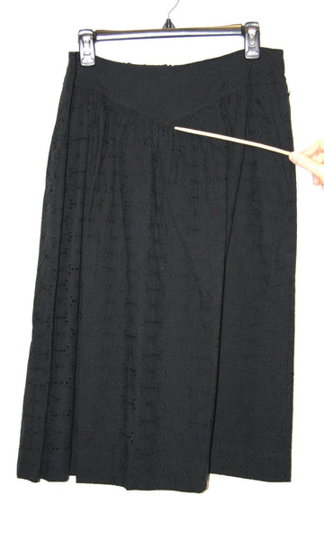 SS730 - M - Hermit Thrush Skirt - Black Eyelet