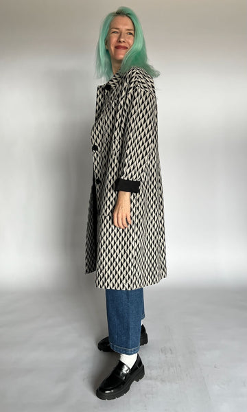Blackcap Coat - Grey Geometric