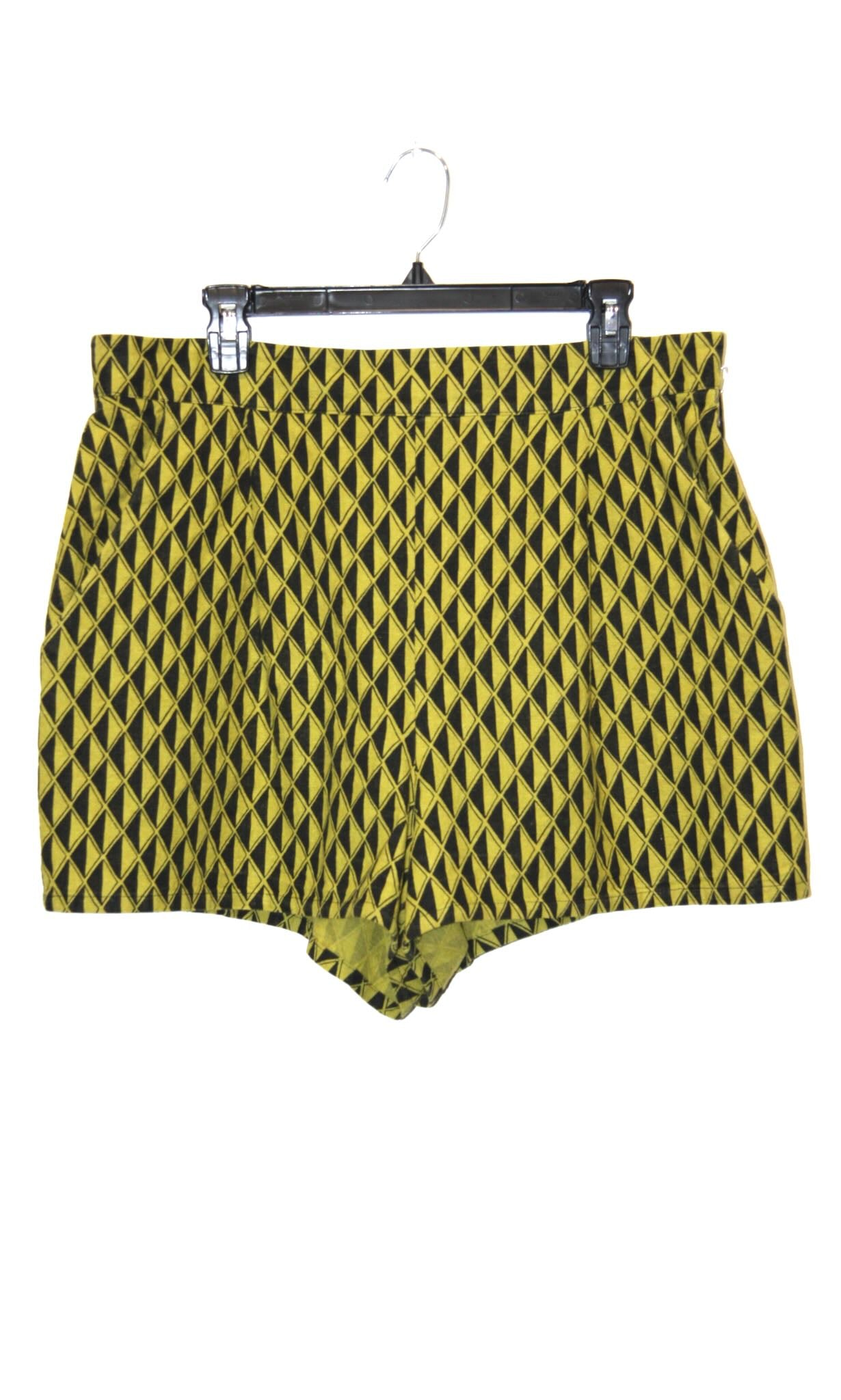 RN1380 - 16 - Umbrellabird Shorts - Spring Geometric