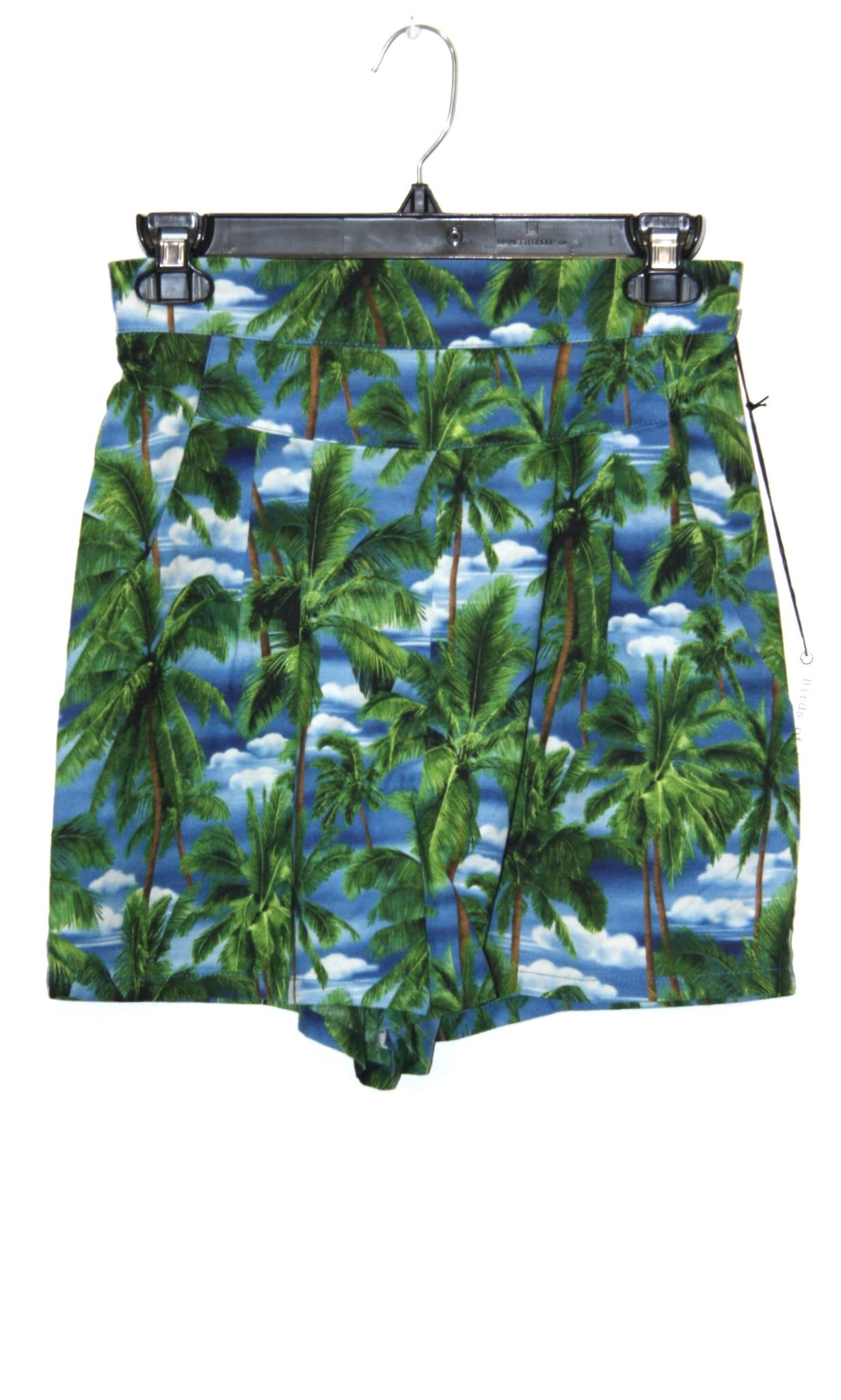 RN1382 - 4 - Wren Short - Palm Trees