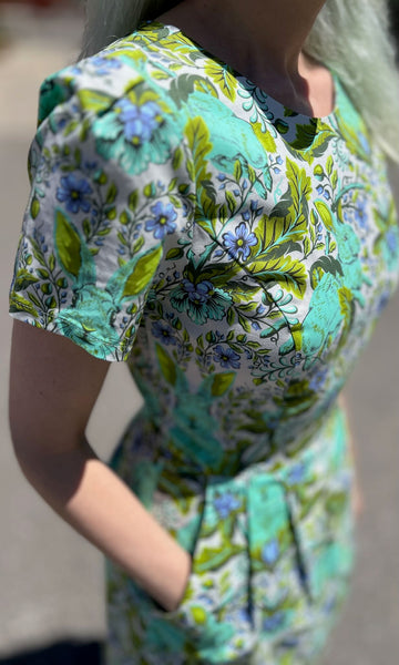 Engoulevent Dress - Bunny Rush