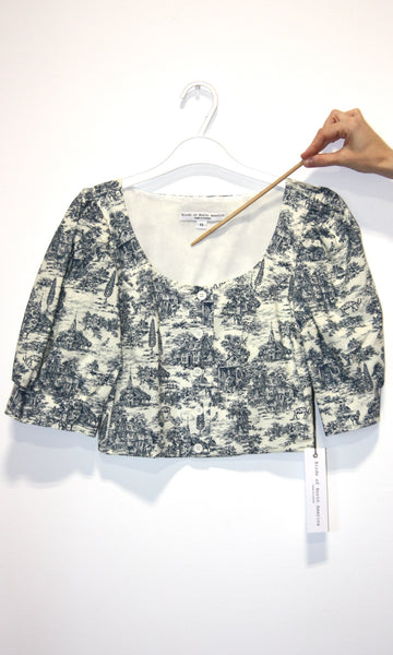 SS394 - XS - Stonechat Top - Navy Village Toile