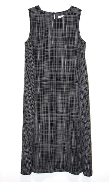 RN981 - 2 - Blossomcrown Dress - Black Crosshatch