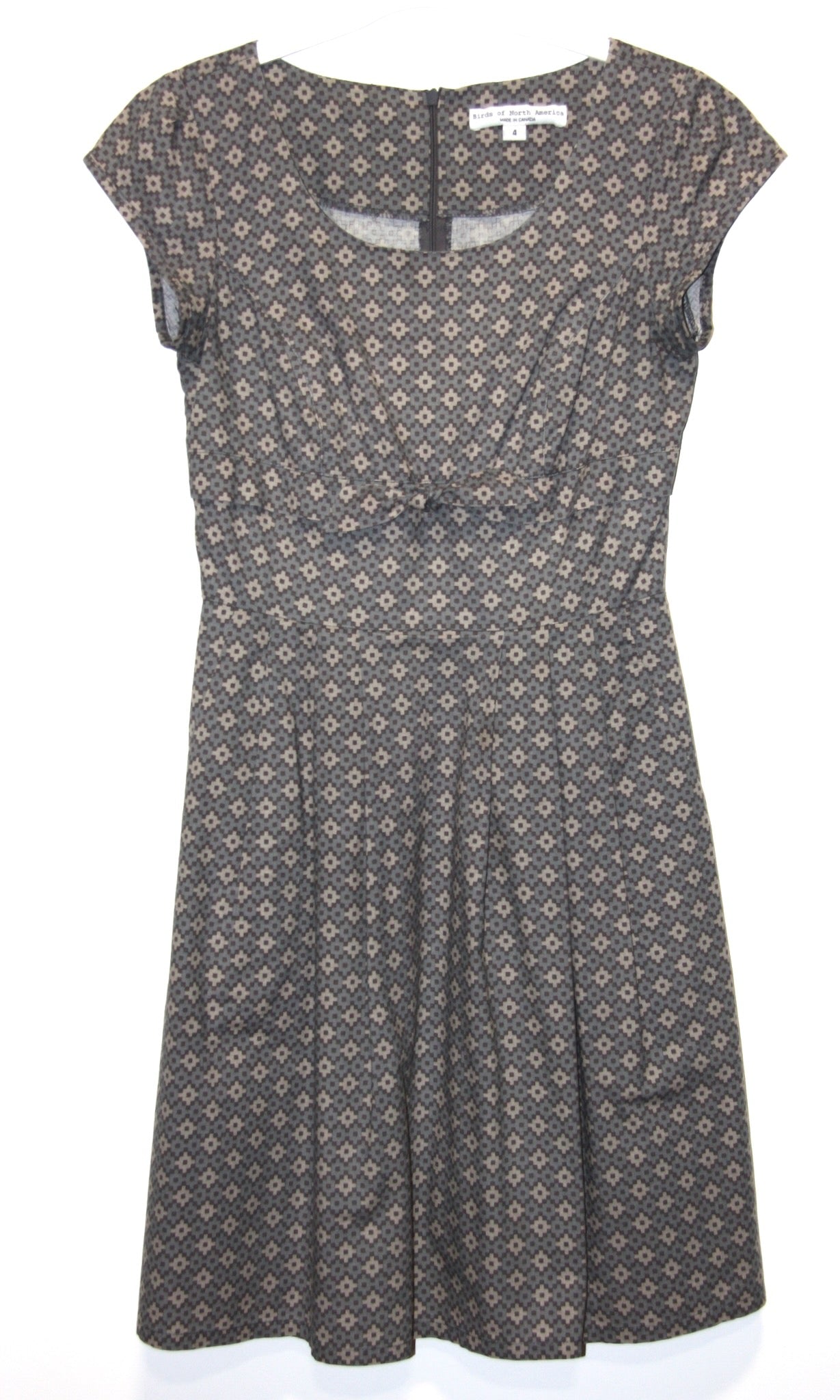 RN1019 - 4 - Peppershrike Dress - Grey