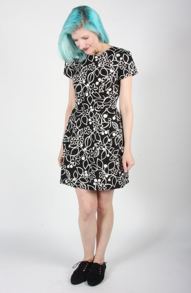 RN1365 - 14 - Kittiwake Dress - Finnish Flowers