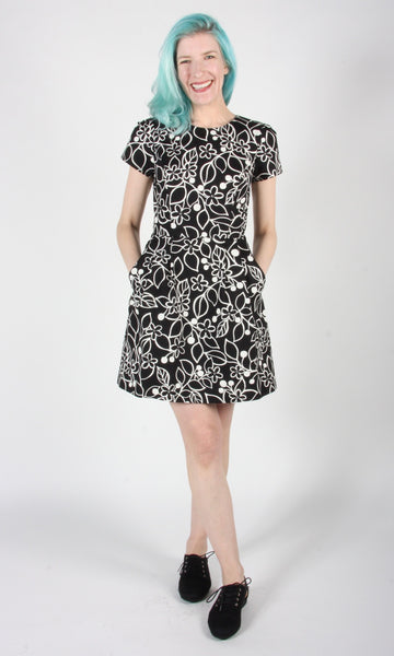 RN1365 - 14 - Kittiwake Dress - Finnish Flowers