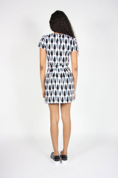 RN1719 - 8 - Munia Top - Black and White