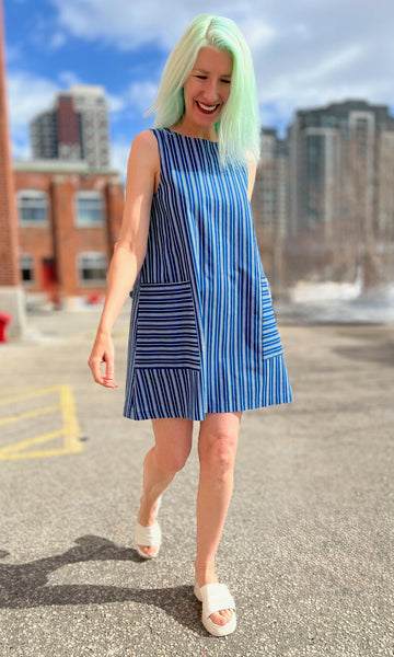 SS714 - S - Redpoll Dress - ZigZag