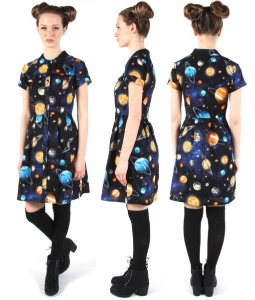 RN725 - 2 - Visorbearer Dress - Universe