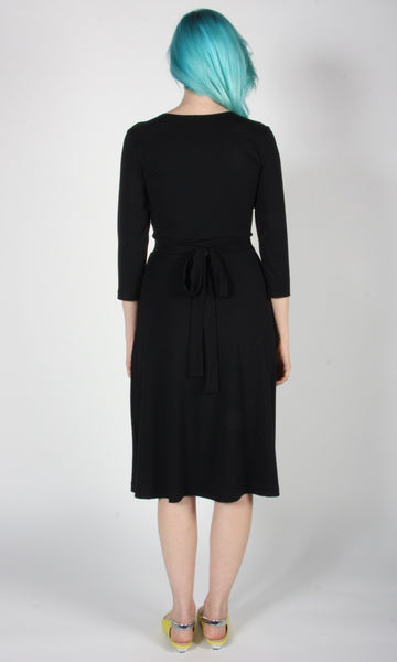 RN1369 - M - Spoonbill Dress - Black