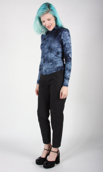 RN1482 - M - Bluethroat Murt - Blue Tie-Dye