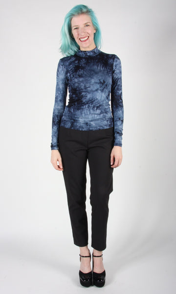 RN1482 - M - Bluethroat Murt - Blue Tie-Dye