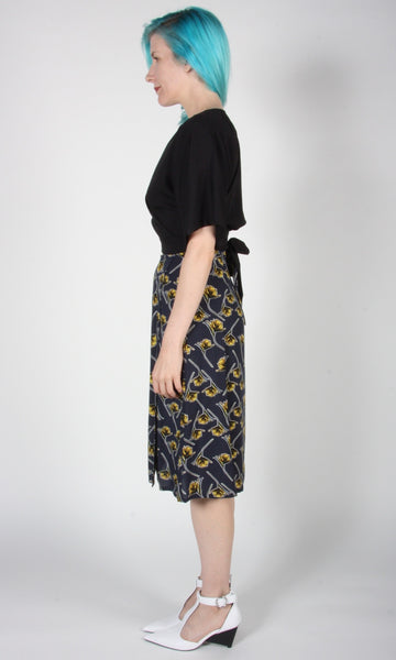 RN1375 - XL - Urubu Top - Black