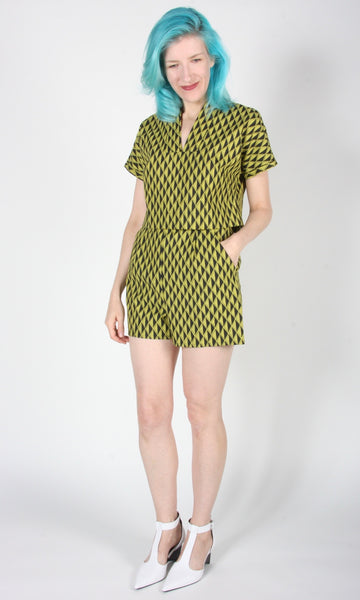 RN1381 - XL - Whimbrel Top - Spring Geometric
