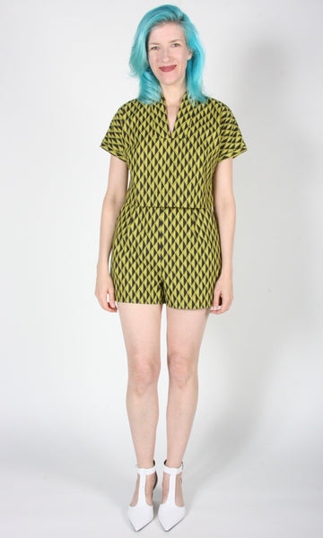 RN1380 - 16 - Umbrellabird Shorts - Spring Geometric