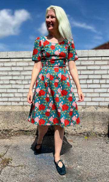 Winter Chippy Dress - Roses